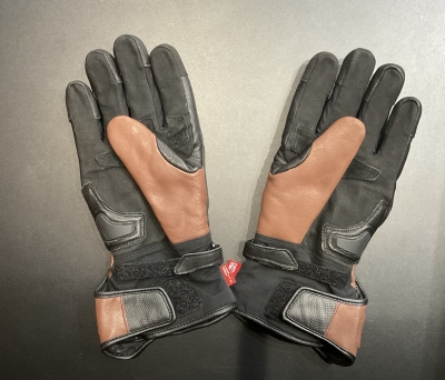 アウトドライ＠アドマイヤ―グローブ：KUSHITANI 箕面店 | KUSHITANI 箕面店