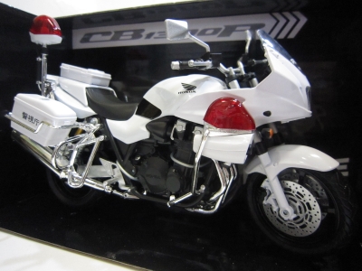 クラシック 期間限定値下げ】アオシマ 1/12 警視庁 CB1300P から 白バイ オートバイ・バイク