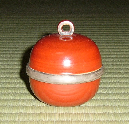 鈴香合 | 茶道具 小西康のぶろぐ