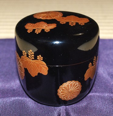 【お値下げしました！】茶道具　棗　桂山作　菊桐蒔絵　木製 お値下げしました！】茶道具 棗 桂山作 菊桐蒔絵 木製