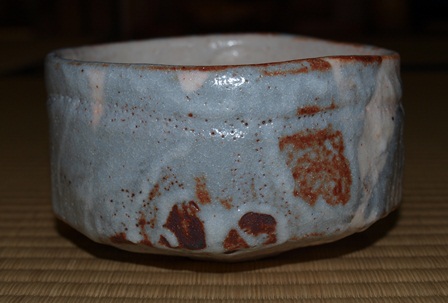 利茶土ミルグリム　鼠志野 角皿　鼡志野茶道具裏千家　共箱あり　波千鳥 利茶土ミルグリム 志野茶碗 竹世御書付 milgrim, richard shino half