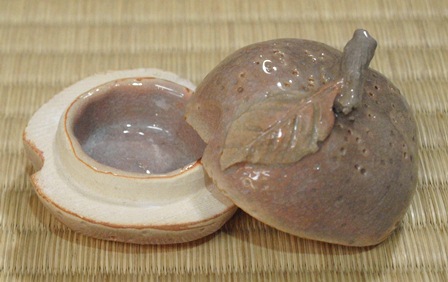 11代坂高麗左衛門　萩焼　茄子香合　茶道具 11代坂高麗左衛門 萩焼 橙香合 | 茶道具 小西康のぶろぐ