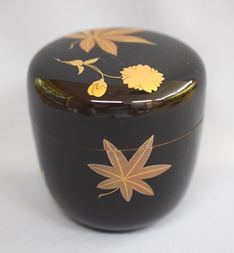 茶道具、雲錦蒔絵中棗 茶道具 棗 筑城筑良作 黒塗 雲錦蒔絵 中棗 木製・本漆塗・塗合口