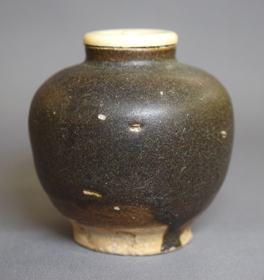宋胡録(スンコロク)茶入 即中斎 | 茶道具 小西康のぶろぐ 宋胡録(スンコロク)茶入 即中斎 | 茶道具 小西康のぶろぐ
