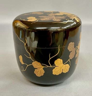 未使用　平棗　玄々斎好写　夕顔　中川秀甫　共箱　漆塗り黒棗 金箔装飾付き 七代宗哲 夕顔蒔絵中棗 即中斎 | 茶道具 小西康のぶろぐ