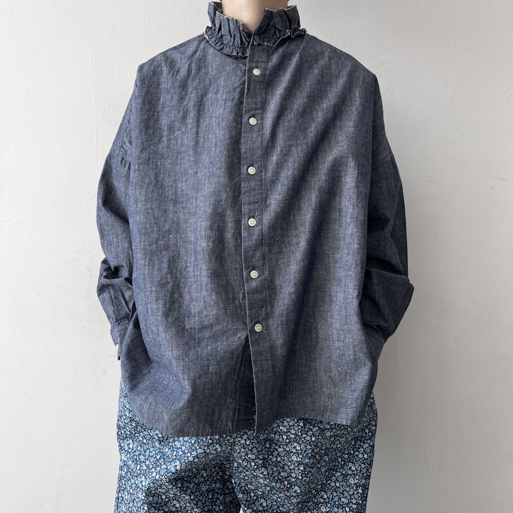 25ss Yarmo DUNGAREE RUFFLE SHIRTS シャツ Yarmo - Dungaree Ruffle Shirts - WHITE ヤーモ ダンガリー