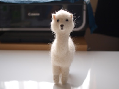 アルパカ様 S (シェ)×2 羊毛フェルト】アルパカ2号 | 大サワ