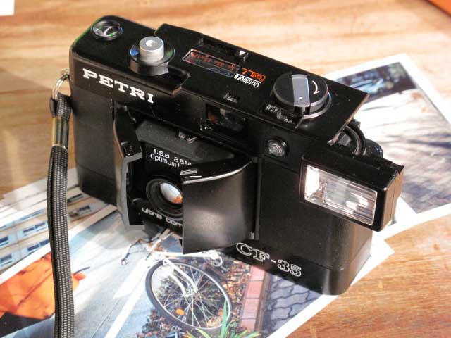 PETRI CF-35 | イエネコカメラのニュース