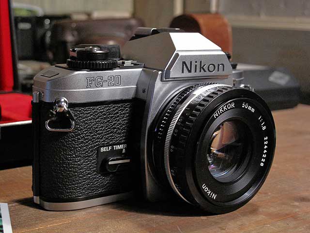 Nikon FG20 一眼レフカメラ　レンズ付き　アンティークカメラ Nikon FG-20 - 三葉堂寫眞機店オンラインストア