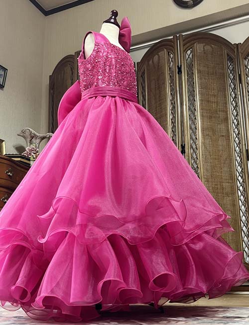 Weidi weddingオーダーメイドドレス　発表会　コンクール チェリーピンクのベルラインドレスで最高の舞台へ！発表会・コンクール