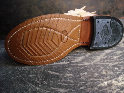 エンジニアカスタム ～Vibram♯705アンバー～ | BRASS BLOG