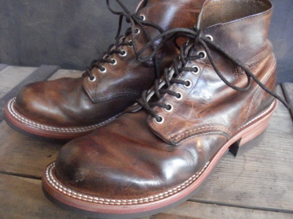 RED WING 9111】ラフ＆タフ2種類の仕上げ方法どちらがお好み