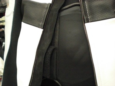 K-0607 INFINITY JACKET ブラック入荷♪：KUSHITANI 宇都宮店