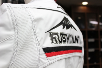 パドックジャケット一部入荷：KUSHITANI 宇都宮店 | KUSHITANI