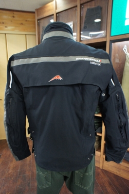 K-2180 ゴアテックス®ジャケット :KUSHITANI 宇都宮店 K-2180 ゴアテックス®ジャケット :KUSHITANI 宇都宮店