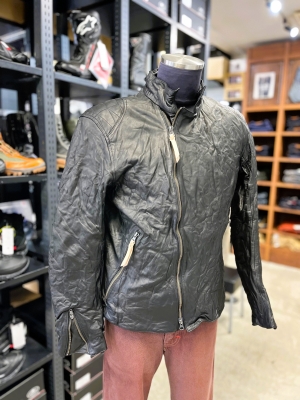 新商品】アンフィニッシュドVジャケット ：KUSHITANI 宇都宮店