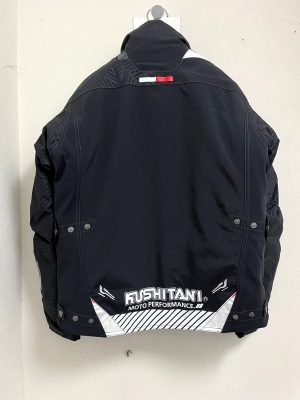 秋冬モデル入荷案内】ウインターコンテンドジャケット ：KUSHITANI