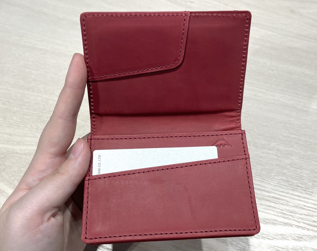 商品紹介】P-4631 ペンケース / P-4637 名刺ケース：KUSHITANI 大阪店