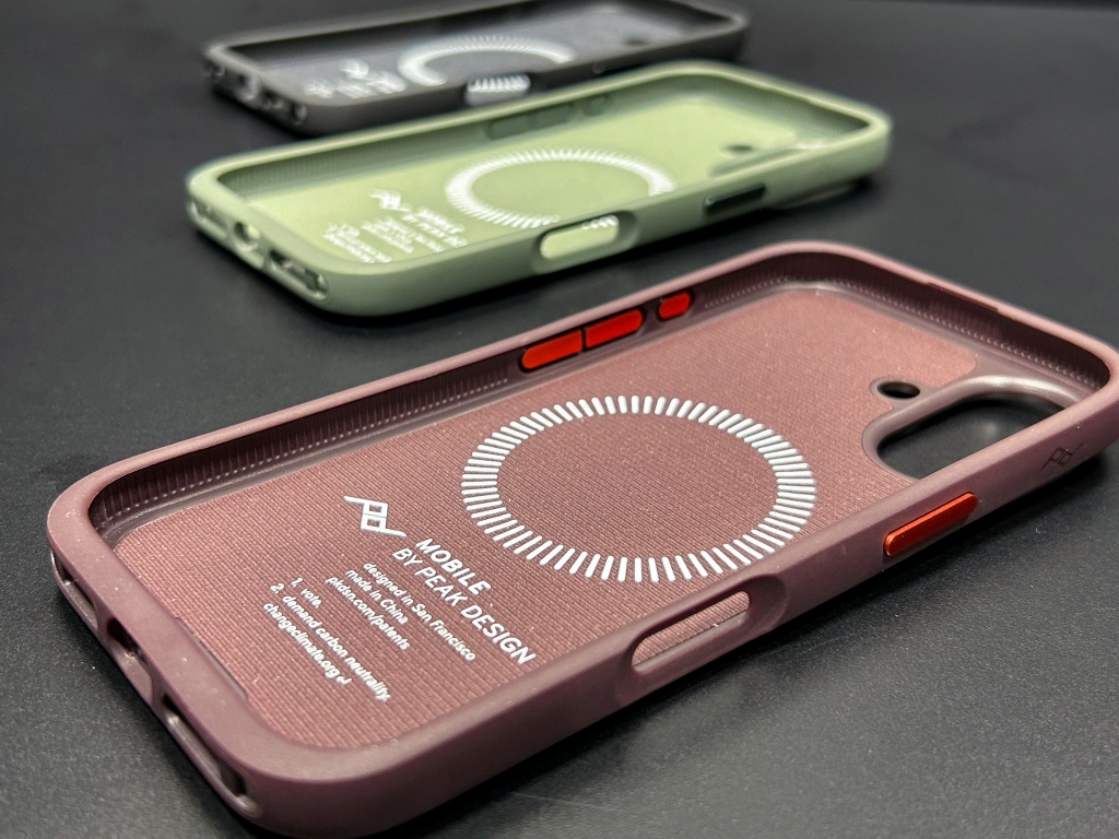 入荷速報】Peak Design 新型ケース 入荷のご案内〈iPhone16 / 16 Plus