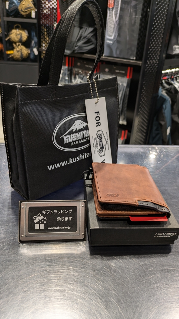 パフォーマンスストア限定革小物紹介part1：KUSHITANI横浜店