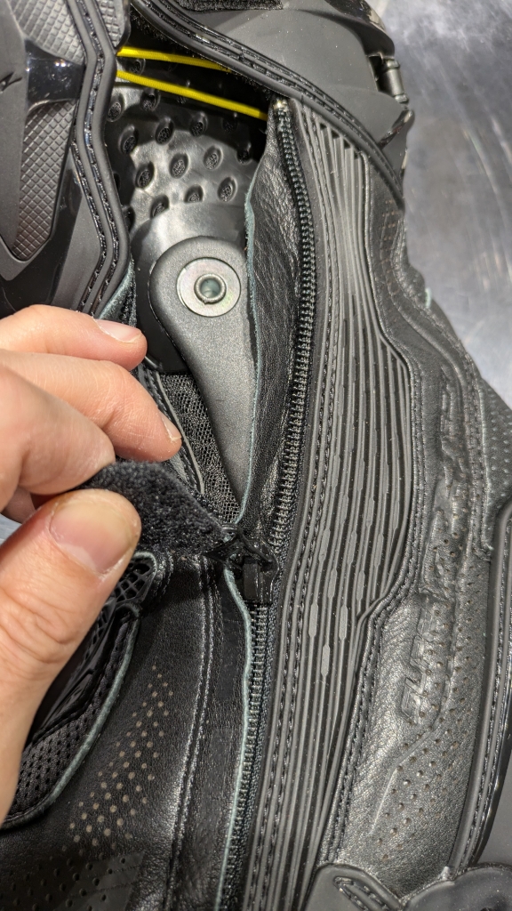 商品紹介】黒いっ！7701 スーパーテック-R 2【限定モデル