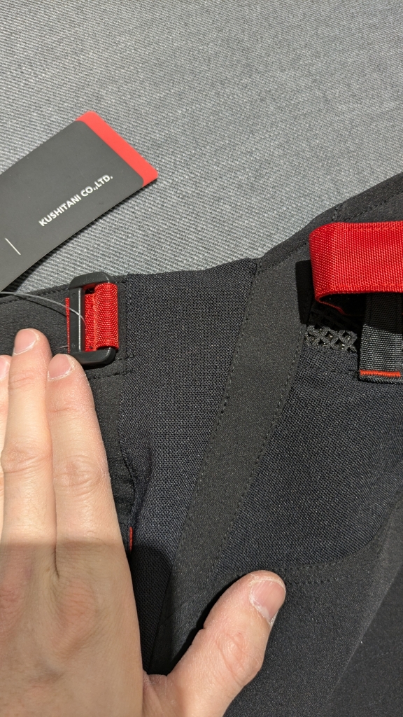 入荷速報】K-2443 テーパードボトムス【25年新作！】：KUSHITANI 大阪