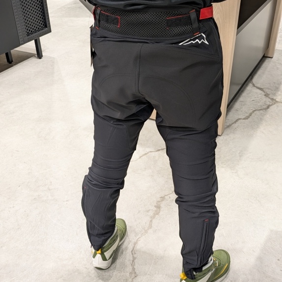 KUSHITANI クシタニ　パルスメッシュパンツ NEW ITEM ○パルスボトムス ：KUSHITANI 宇都宮店 | KUSHITANI