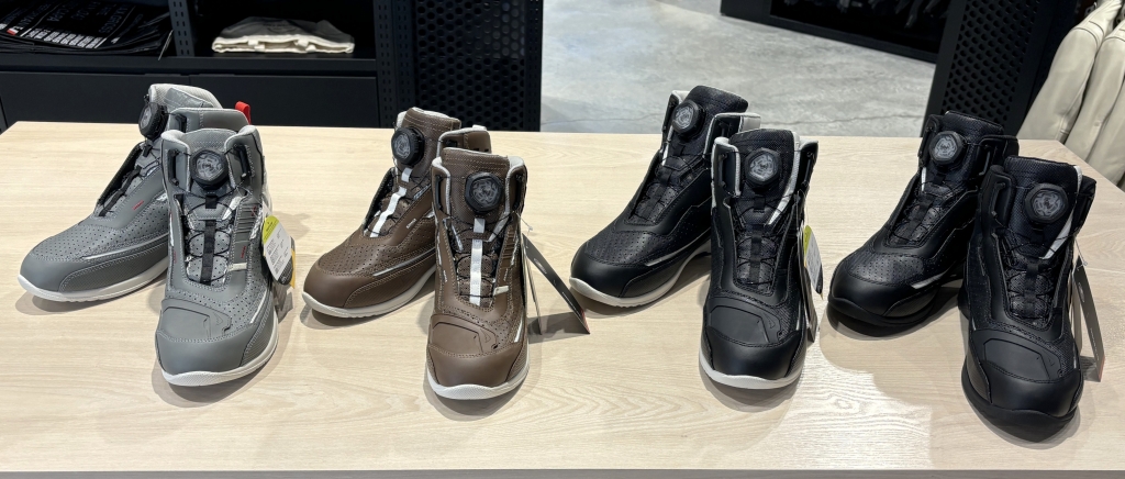 入荷速報】K-6305 フローシューズが入荷いたしました