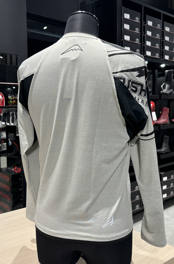 商品紹介】限定モデル！P-1360INTE アクアロングTシャツ