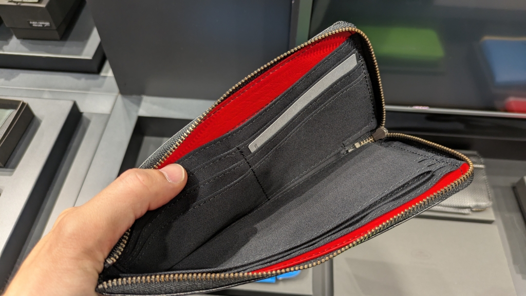 激安価格の KUSHITANI カーボンロングウォレット（入荷速報P-4443 ロング アクセサリー