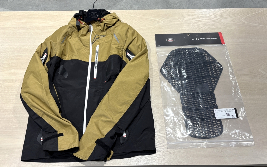 K-4639 エアーCEプロテクターの入れ方講座！：KUSHITANI 大阪店