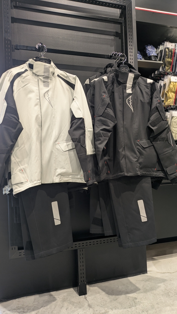 入荷速報】K-3033 アドバンスレインスーツ！【雨具きました