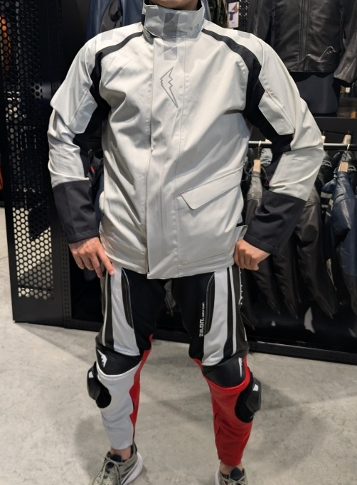 クシタニ　K-3022 エクスパンドレインスーツ　Lサイズ KUSHITANI バイク用品｜KUSHITANI JAPAN