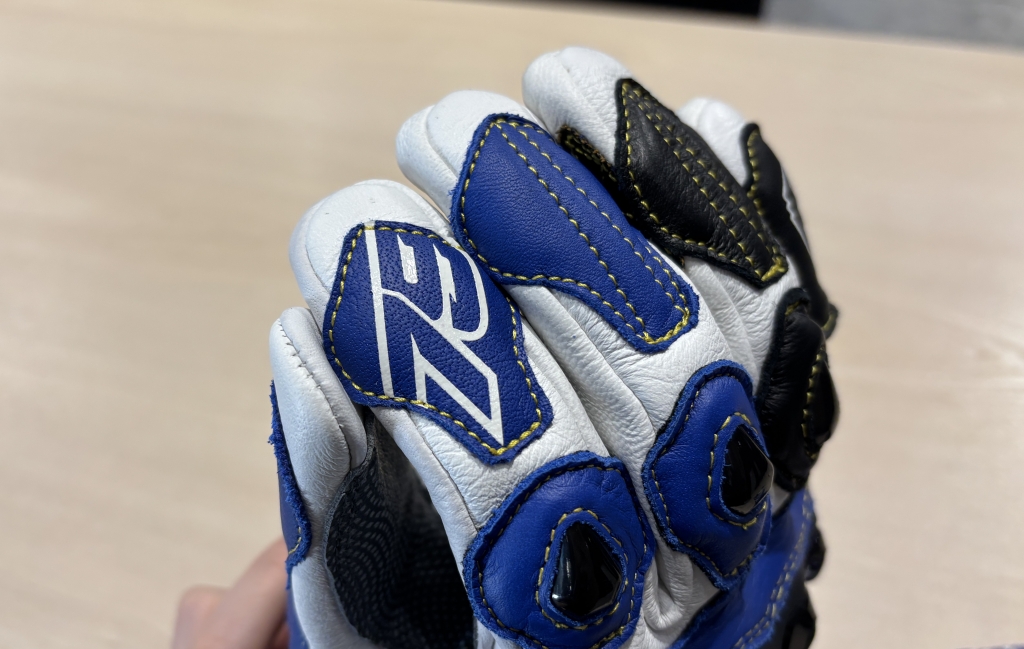 入荷速報】K-5381R小椋選手モデルGPVグローブが入荷いたしました