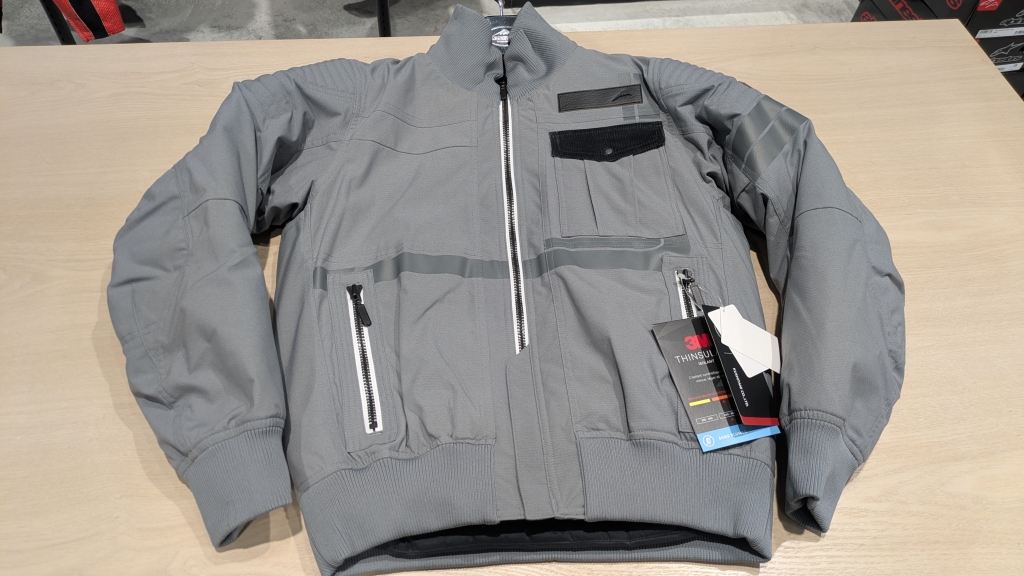 商品紹介】まだ買える！旧・秋冬モデルたち。：KUSHITANI 大阪店