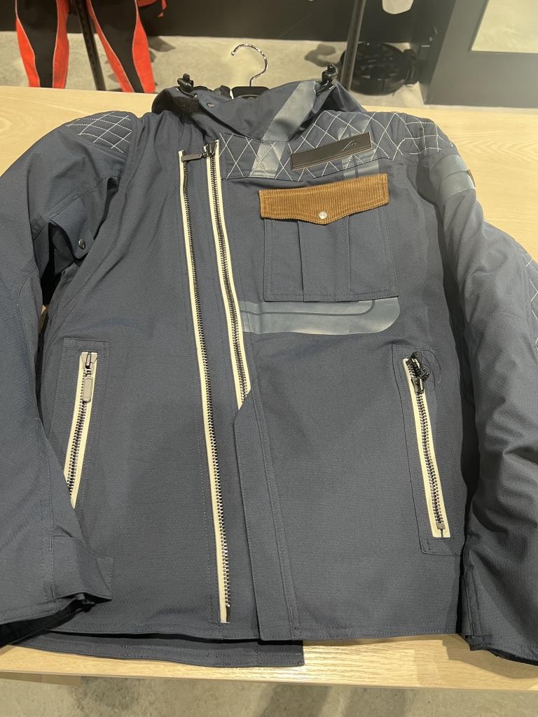 新作/入荷速報】K-2878H ウインターアーカナフードジャケットが入荷