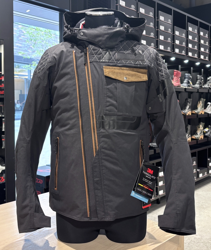 ブラック ウィンタースポーツ ジャケット スキーウェア メンズ スキージャケット レディース SPYDER