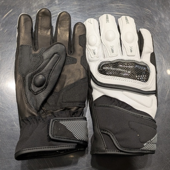 新作/入荷速報】K-5605 ヴァーシティウインターグローブ、一番暖かい