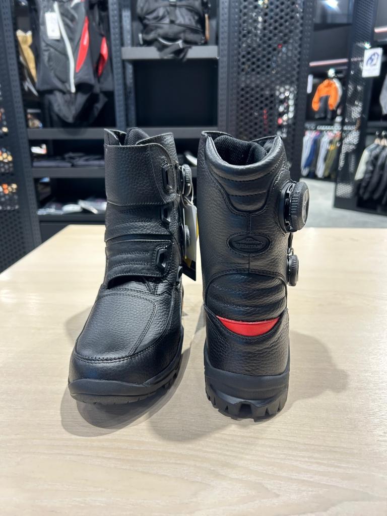 入荷速報】K-4542Z ガルドブーツ入荷いたしました！：KUSHITANI 大阪店