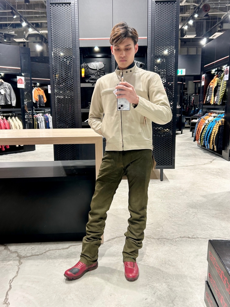 漆黒のアビネス KUSHITANI コーディネート紹介！：KUSHITANI 大阪店 | KUSHITANI 大阪店