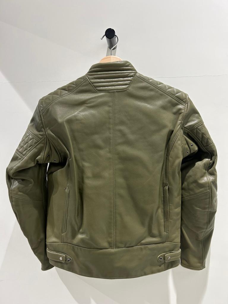 新作/入荷速報】＜K-0731 ｱｰｶﾅﾚｻﾞｰﾌﾞﾘｰｽﾞｼﾞｬｹｯﾄ＞が入荷しました