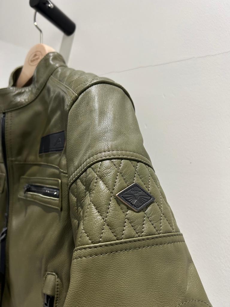 新作/入荷速報】＜K-0731 ｱｰｶﾅﾚｻﾞｰﾌﾞﾘｰｽﾞｼﾞｬｹｯﾄ＞が入荷しました