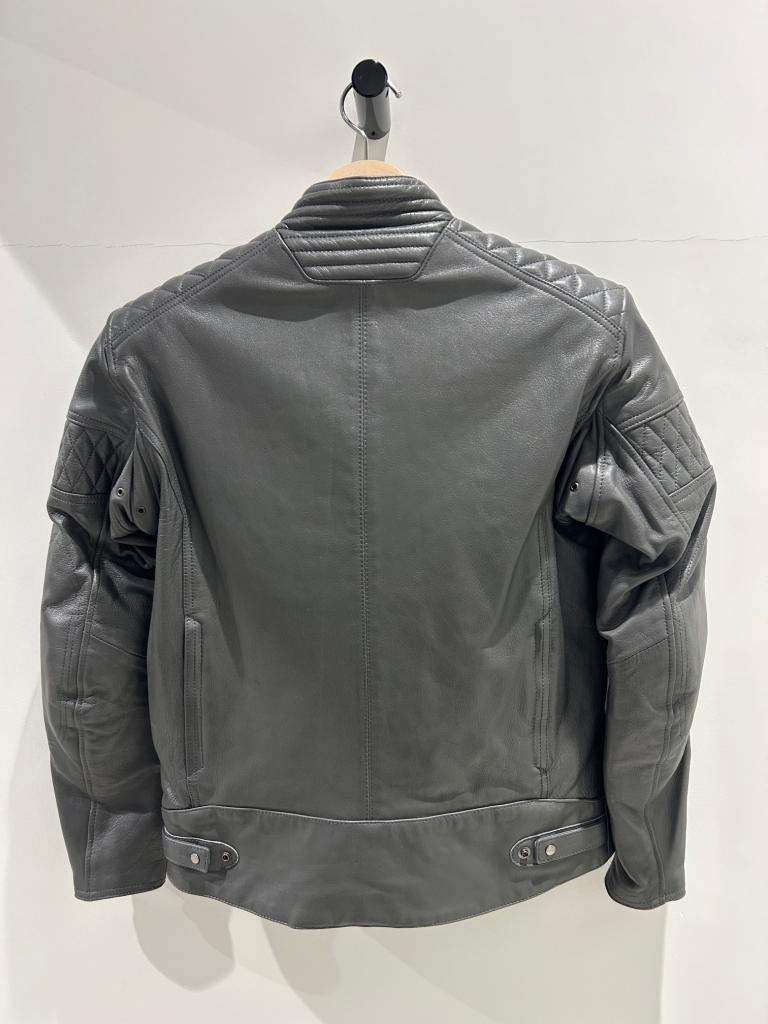 新作/入荷速報】＜K-0731 ｱｰｶﾅﾚｻﾞｰﾌﾞﾘｰｽﾞｼﾞｬｹｯﾄ＞が入荷しました