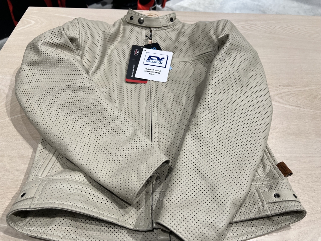 新作/入荷速報】K-0732ZA シングルエアーフロージャケット：KUSHITANI