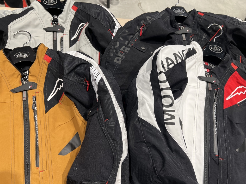 新作/入荷速報】K-2452 コンテンドジャケットが入荷しました