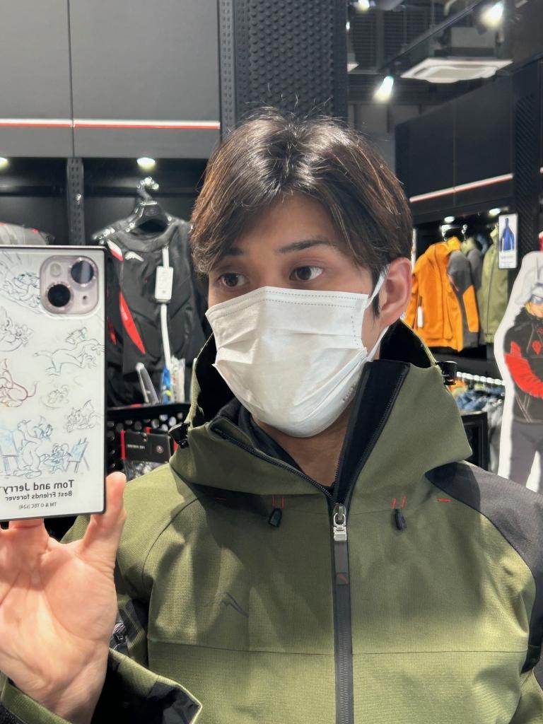 フードのバタつき抑えていますか？？：KUSHITANI 大阪店 | KUSHITANI