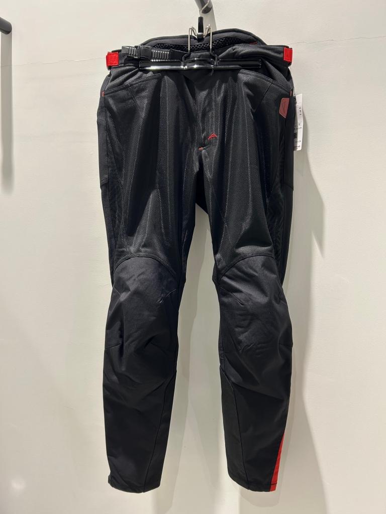 新作/入荷速報】K-2464 テーパードメッシュパンツが入荷いたしました