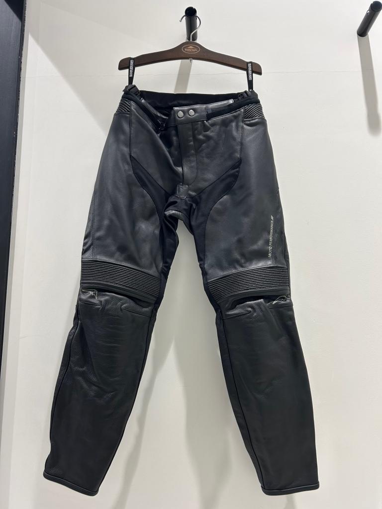 商品紹介】K-1077 グルーヴパンツのご紹介！：KUSHITANI 大阪店