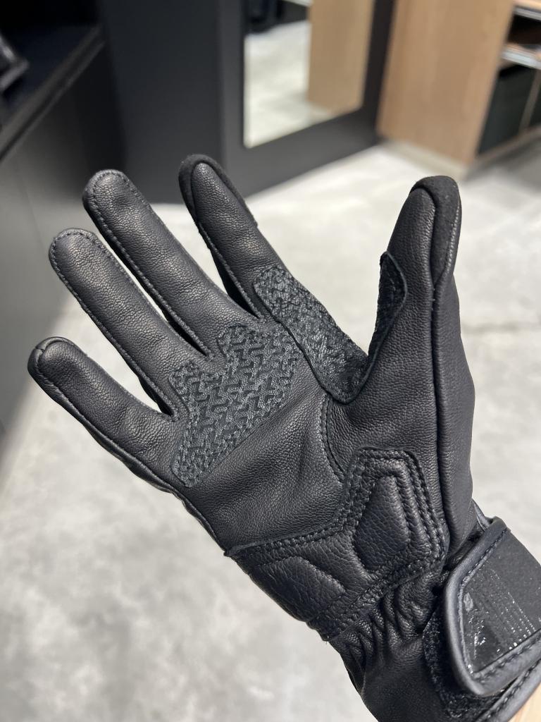 新商品/入荷情報】KL-5391ライダースグローブ(レディース)が入荷しま