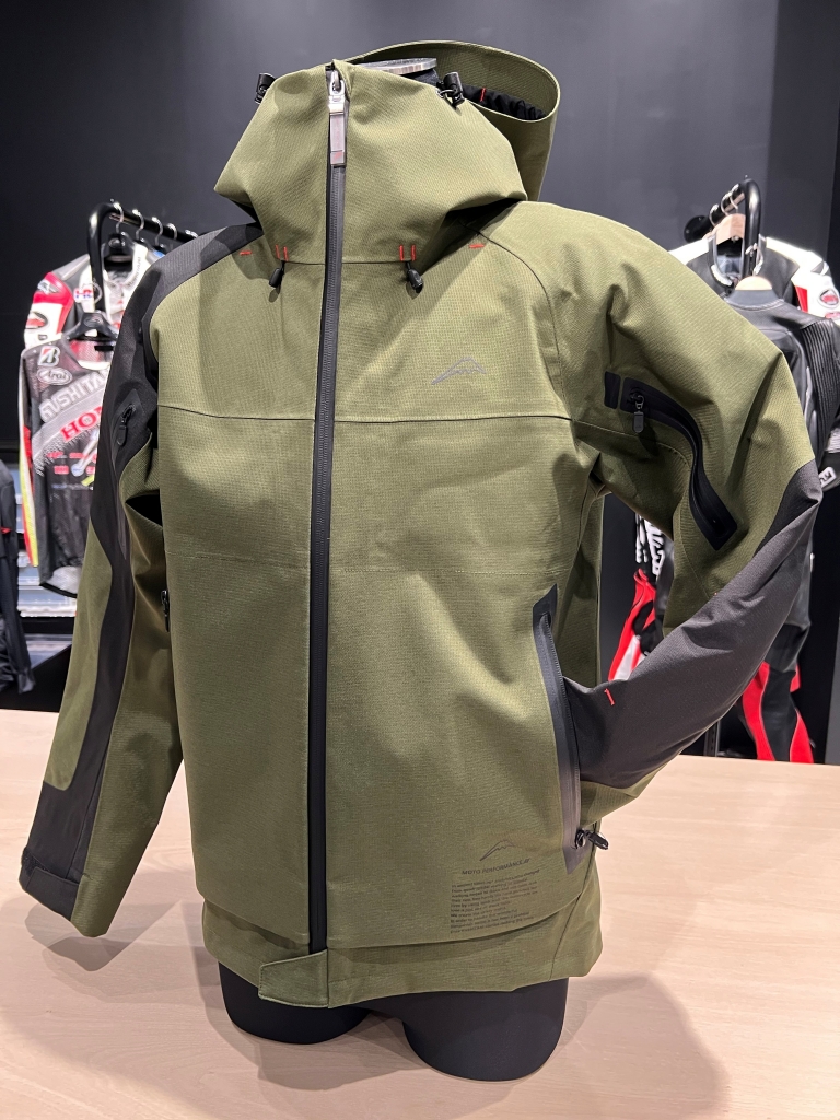 商品紹介】K-2434 3.0フレキシブルジャケット 梅雨の通勤にも